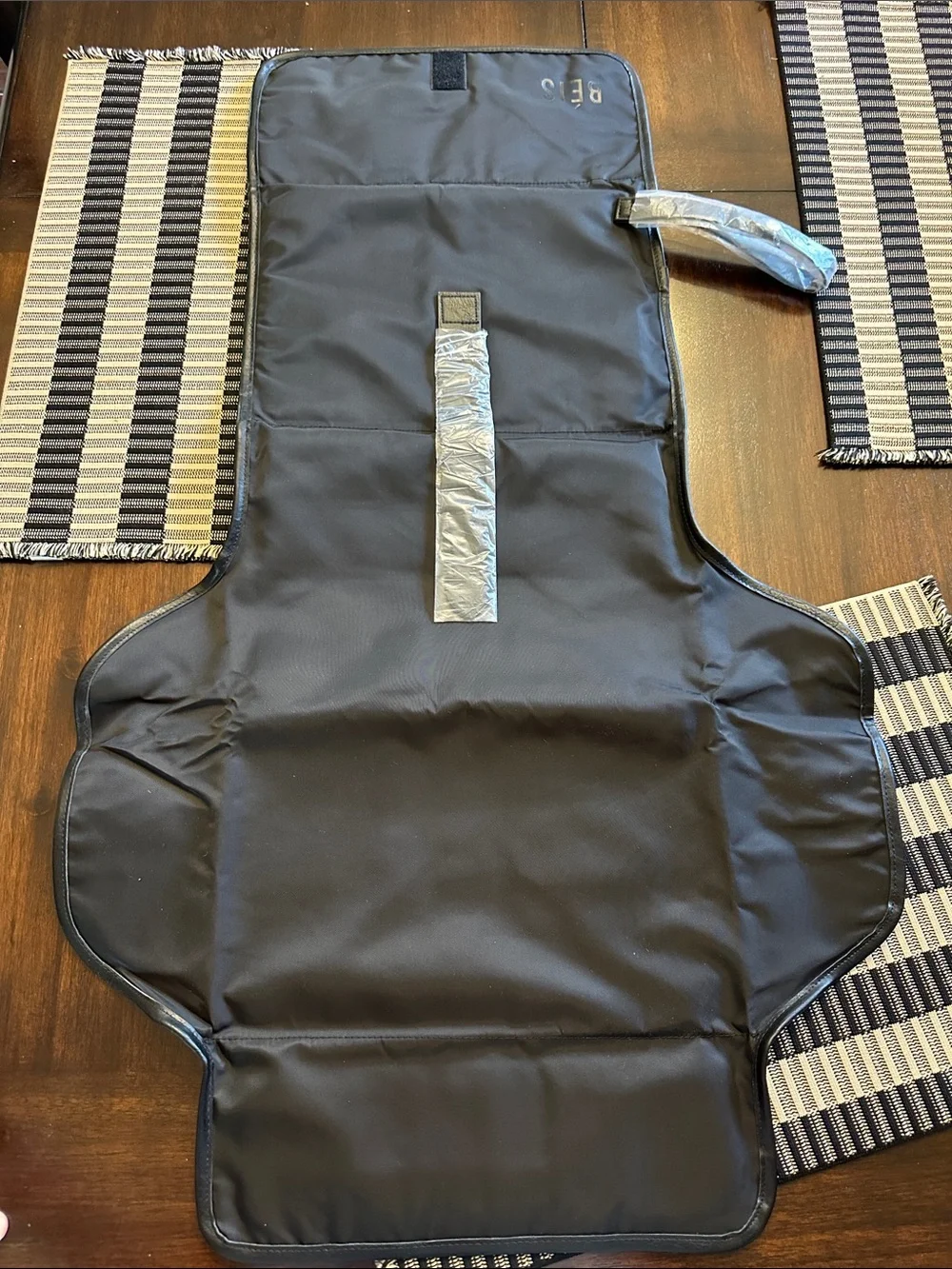 BEIS compact foldable